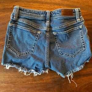 Hollister high-rise mom short 3 Jean shorts W23